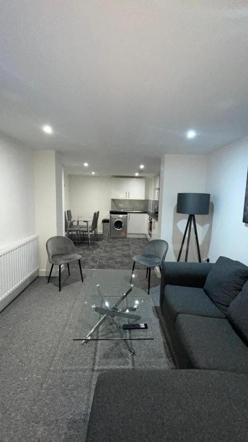 2 Bed Luxury In Old Kent Road * Londra